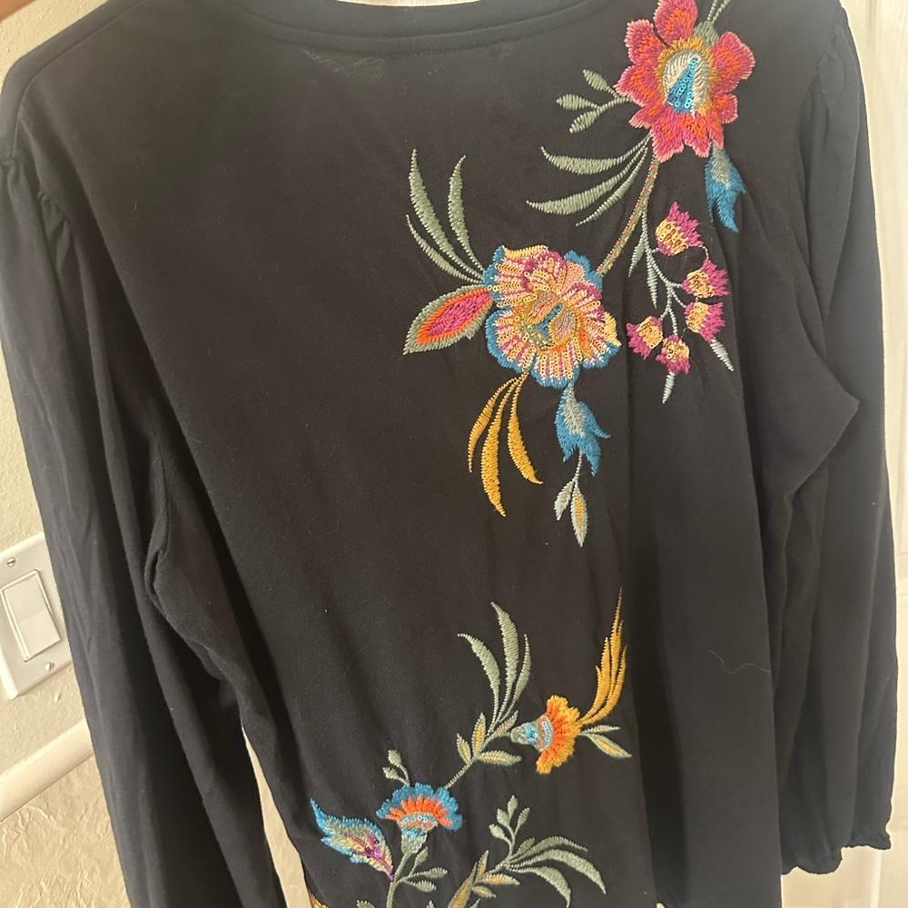 Johnny Was Embroidered Floral Long-Sleeve Top - Black and floral - Picture 4 of 11